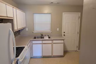 108A Garden Spot Cir, Liberty, SC 29657 - Photo 3