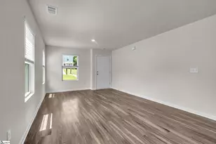905 Helm Ct, Greenville, SC 29617 - Photo 5