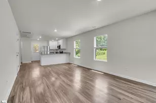 905 Helm Ct, Greenville, SC 29617 - Photo 7