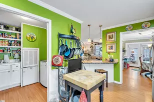 552 B S Buckhorn Rd, Greenville, SC 29609 - Photo 9
