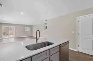 1072 Shirley Dr, Anderson, SC 29621 - Photo 9