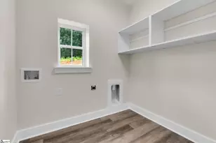 206 Coker Rd, Greenwood, SC 29649 - Photo 27