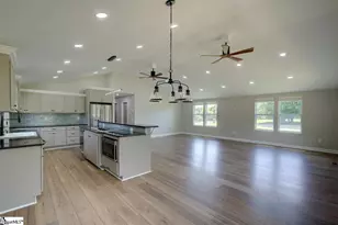 101 Hunter Rd, Woodruff, SC 29388 - Photo 7