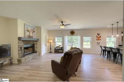 54 Lakeview Road, Fountain Inn, SC 29644 - Photo 11