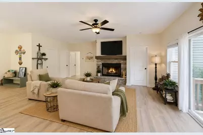 54 Lakeview Road, Fountain Inn, SC 29644 - Photo 17