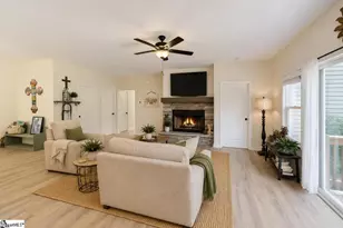 54 Lakeview Rd, Fountain Inn, SC 29644 - Photo 17