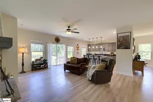 54 Lakeview Rd, Fountain Inn, SC 29644 - Photo 13
