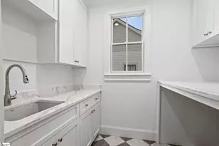 210 W Mountainview Ave, Greenville, SC 29609 - Photo 37