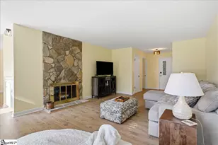 426 Sparrow Hawk Ct, Greer, SC 29650 - Photo 7