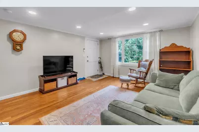 5 Jones Circle, Greenville, SC 29617 - Photo 9