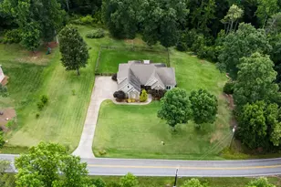 157 Pink Dill Mill Rd, Greer, SC 29651 - Photo 3