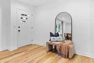 2 Melbourne Ln, Greenville, SC 29615 - Photo 3