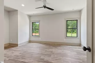 4088 Hollybank Dr, Spartanburg, SC 29303 - Photo 15