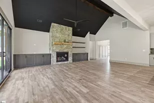 4088 Hollybank Dr, Spartanburg, SC 29303 - Photo 3