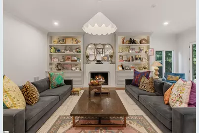 112 E Round Hill Road, Greenville, SC 29617 - Photo 9