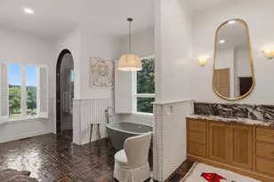 112 E Round Hill Rd, Greenville, SC 29617 - Photo 23