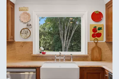 112 E Round Hill Road, Greenville, SC 29617 - Photo 11