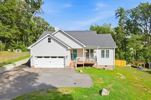 329 Woodley Rd, Spartanburg, SC 29306 - Photo 1