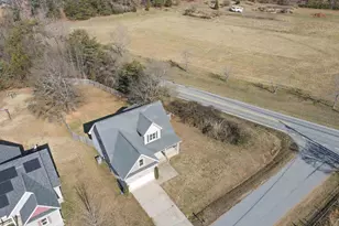 1000 Sheila Ave, Greer, SC 29651 - Photo 9