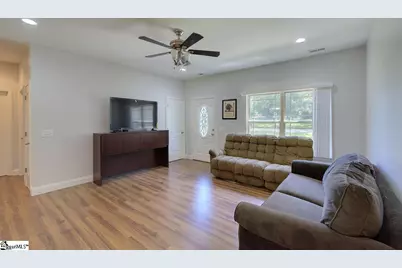 274 Millwood Lane, Wellford, SC 29385 - Photo 3