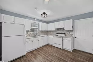 109 Twin Falls Dr, Simpsonville, SC 29680 - Photo 13