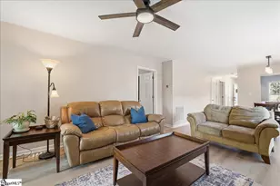 314 Calhoun Estates Dr, Spartanburg, SC 29307 - Photo 9