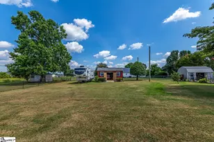 7655 Reidville Rd, Woodruff, SC 29388 - Photo 29