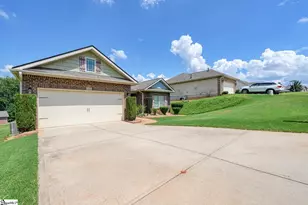 360 Huntwood Dr, Roebuck, SC 29349 - Photo 3