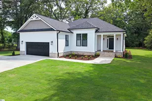 206 Hamilton St, Williamston, SC 29697 - Photo 1