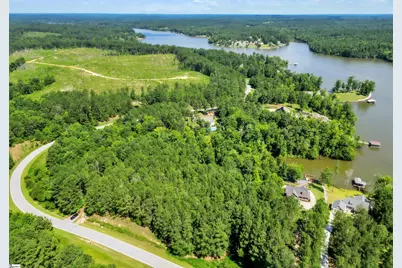 820 Eagles Harbor Drive, Hodges, SC 29653 - Photo 9