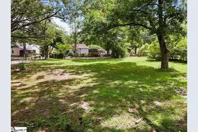 235 Oak Street, Clinton, SC 29325 - Photo 1