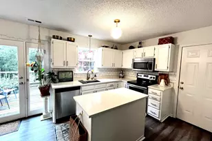 107 Riverside Chase Cir, Greer, SC 29650 - Photo 5