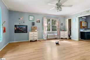 204 W Farley Ave, Laurens, SC 29360 - Photo 17