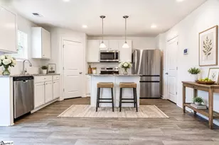 6076 Willutuck Dr, Boiling Springs, SC 29316 - Photo 3