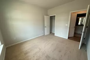 513 Rumson Ln, Fountain Inn, SC 29644 - Photo 3