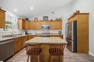 111 Auburn Ln, Greenwood, SC 29649 - Photo 15