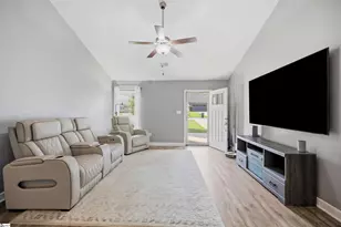 111 Auburn Ln, Greenwood, SC 29649 - Photo 5