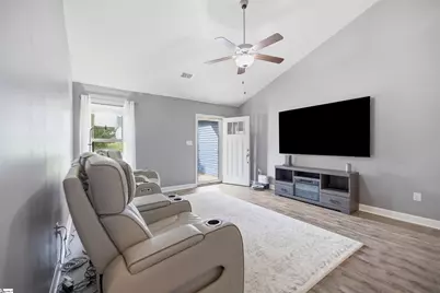 111 Auburn Lane, Greenwood, SC 29649 - Photo 7