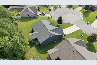111 Auburn Lane, Greenwood, SC 29649 - Photo 3