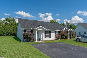108 Pender Row Cir, Ninety Six, SC 29666 - Photo 1