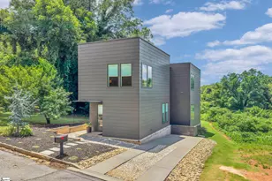 302 Hilly St, Greenville, SC 29607 - Photo 1