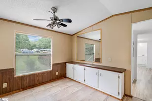 216 Woodtrail Dr, Williamston, SC 29697 - Photo 9