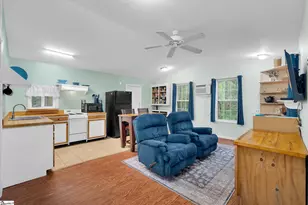 406 Dogwood Dr, Tamassee, SC 29686 - Photo 3