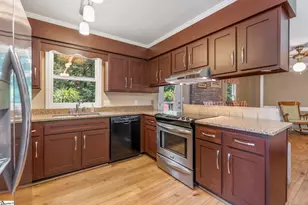 12 E Indian Trail, Taylors, SC 29687 - Photo 5