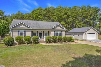 124 E King Road, Greer, SC 29651 - Photo 1