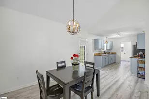 124 E King Rd, Greer, SC 29651 - Photo 13