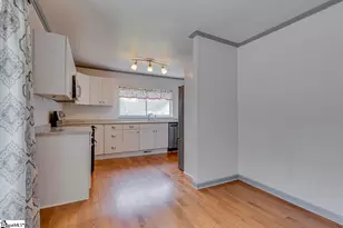 520 Chestnut Ridge Rd, Marietta, SC 29661 - Photo 17