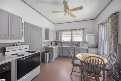 38 S 6th Street, Greenville, SC 29611 - Photo 11