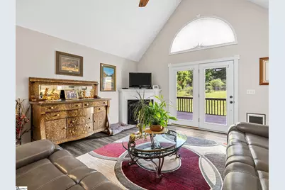 121 Lewis Burnett Drive, Boiling Springs, SC 29316 - Photo 7