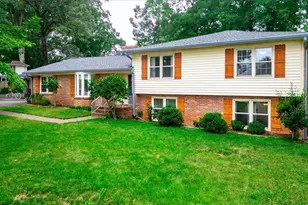 14 Watkins Bridge Rd, Greenville, SC 29617 - Photo 1